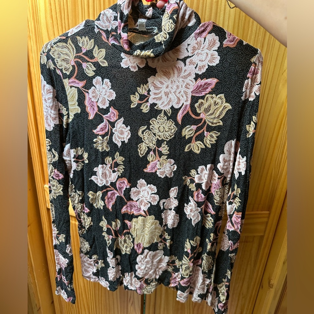 Floral Print Turtleneck Blouse